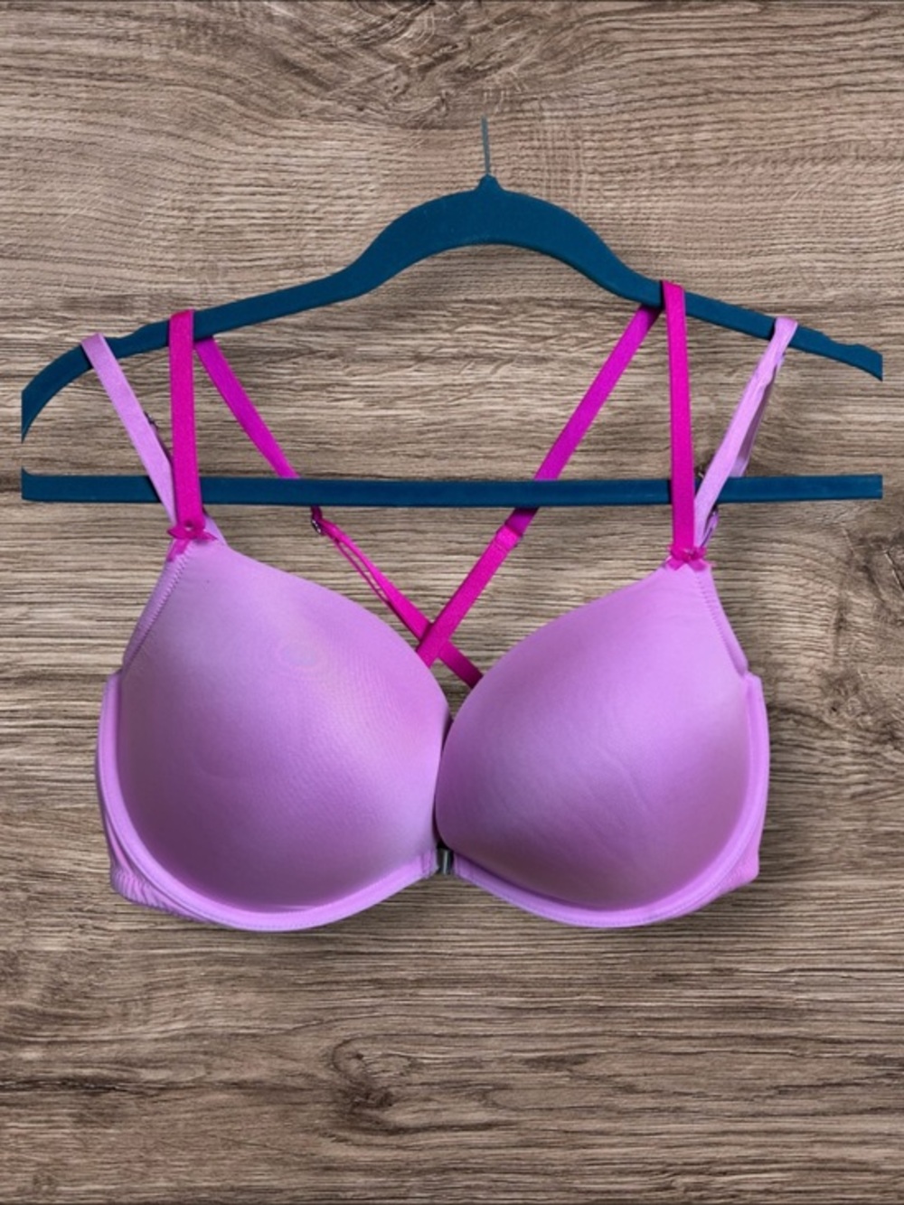 Victoria’s Secret 36D dream Angels padded Demi bra. Purple.